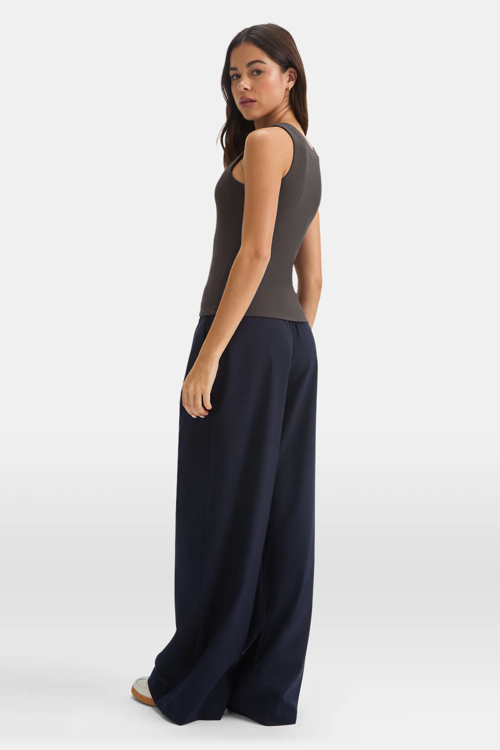 365 Sculpting Lounge Reversible Tank - Mocha Brown - Image 6