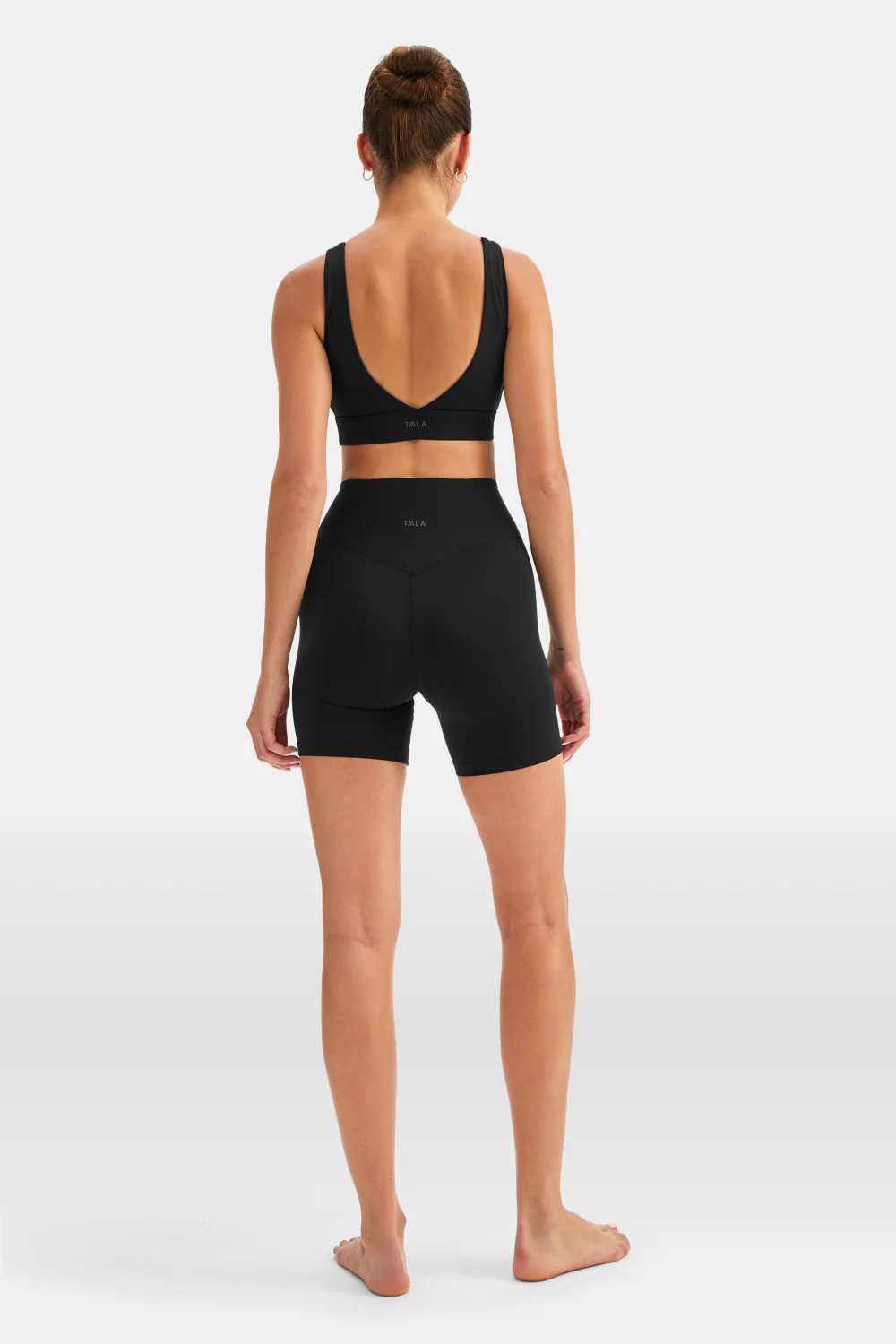 DayFlex V Neck Sports Bra - Shadow Black - Image 3