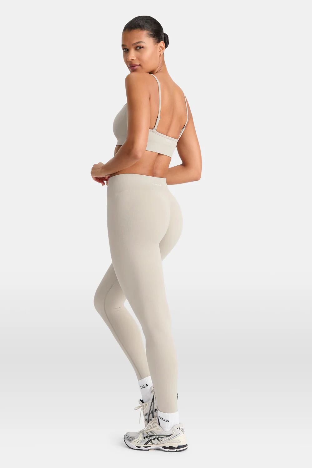 Sculpt Seamless Scrunch Legging - Chai Marl - Image 8