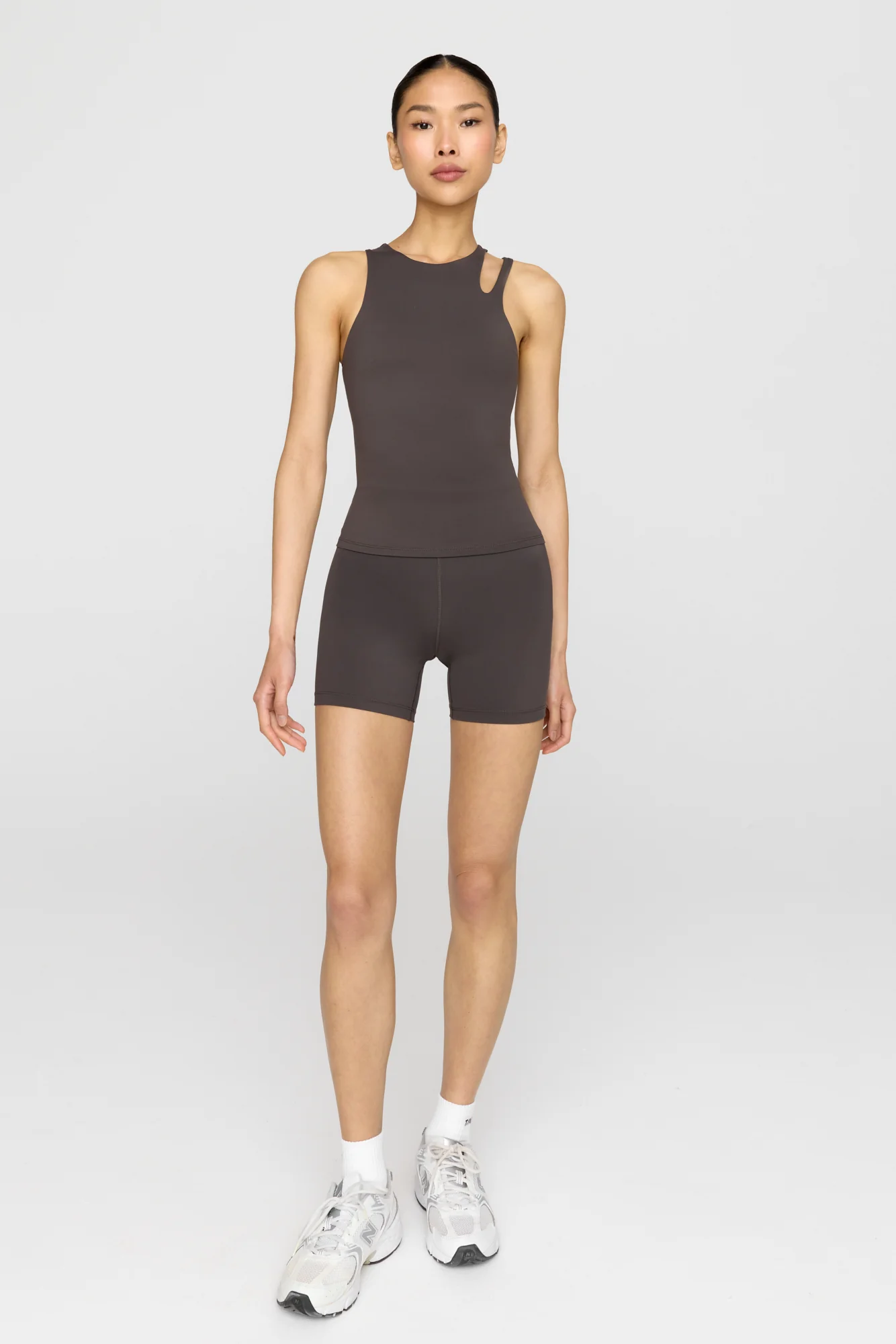 SkinLuxe High Waisted Cycling Shorts - Slate Brown - Image 4