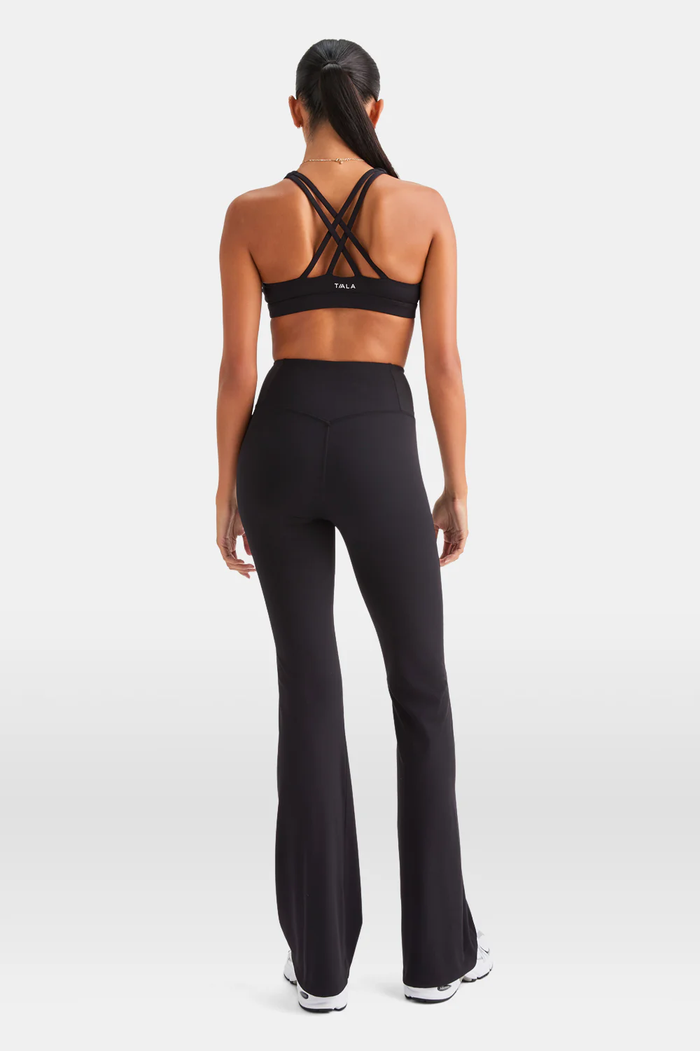 SkinLuxe V-Waist Flared Legging - Shadow Black - Image 4